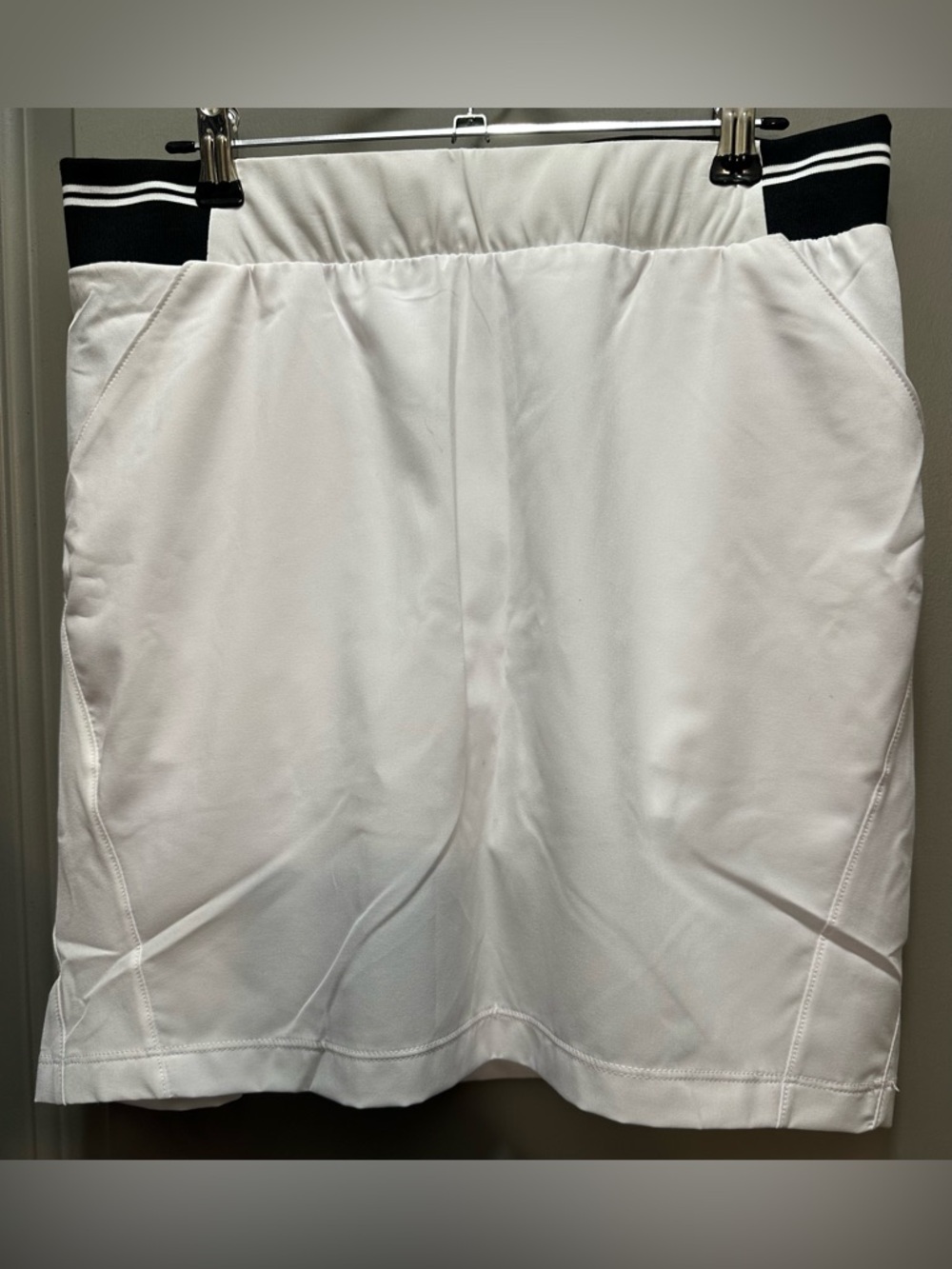 Kyodan Golf Size S White Skort NWT